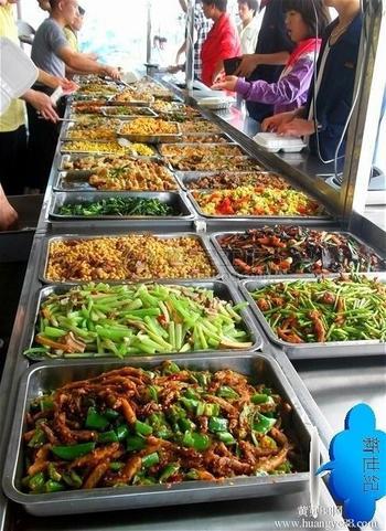 新型餐饮方式：线上订餐与无接触配送