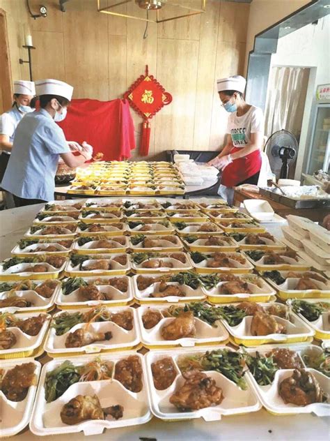 无锡虹桥医院美食街在哪里