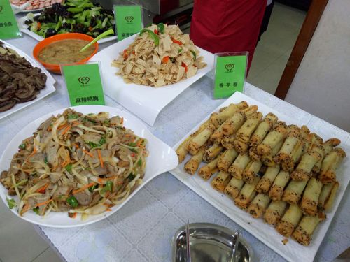 九江学院食堂图片