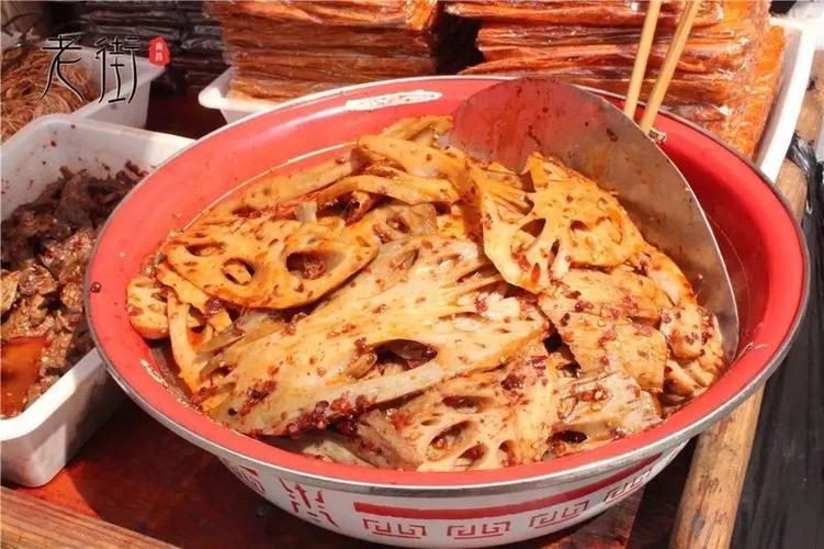 南昌万寿宫美食街在哪