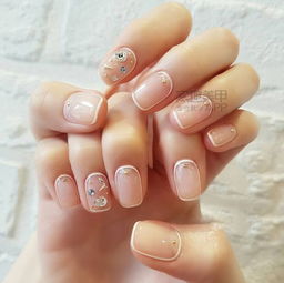 清新夏日韩式简约粉色美甲款式
