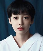 时尚风潮再起揭秘2023年爆款女士短发趋势