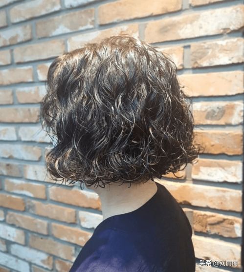 剪发修边怎么修