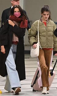 小苏瑞·克鲁斯清凉夏日街头的时尚新星