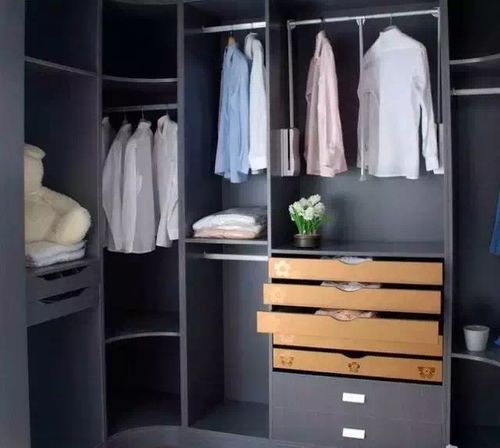 女人衣柜必备基本款