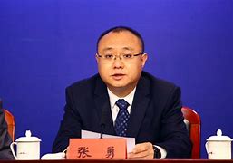 重庆市常务副市长陈新武谈全面治水治气治土，连续年无重污染天气