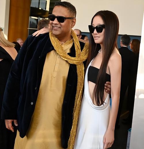 时尚行业专题岁王薇薇红毯穿搭解析