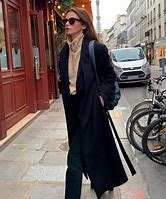 时尚博主探索韩系风格的清新实用与法式慵懒文艺感