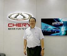 奇瑞王琅的4P营销策略分析提升能力，避免内卷

产品（Product）
1.**核心产品定位**奇瑞王琅强调的核心是“能力提升”，这可以被视为一种服务或产品。在营销中，应将这种能力提升具体化，例如通过提供高级培训课程、专业咨询服务或技术支持等，帮助客户或员工提升个人或团队的能力。
2.**产品差异化**为了使产品在市场上脱颖而出，需要强调其独特性，如提供定制化解决方案、专家一对一辅导等，确保客户感受到服务的独特价值和效果。
3.**产品开发**持续的产品创新是关键。根据市场反馈和竞争对手的动态，