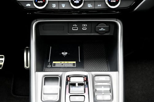 黄金股集体上扬招金矿业涨超%机构指大概率是黄金年内第二波主升浪的起点