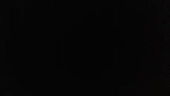 高位算力股走低，新易盛跌近%