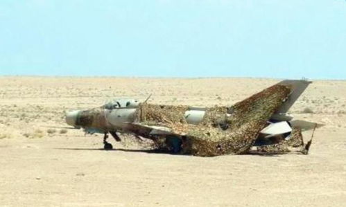 中国沙漠里出现美军主力机仿真靶，部分被炸得焦黑