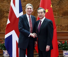 英国财政大臣：上届政府留下亿英镑财政亏空