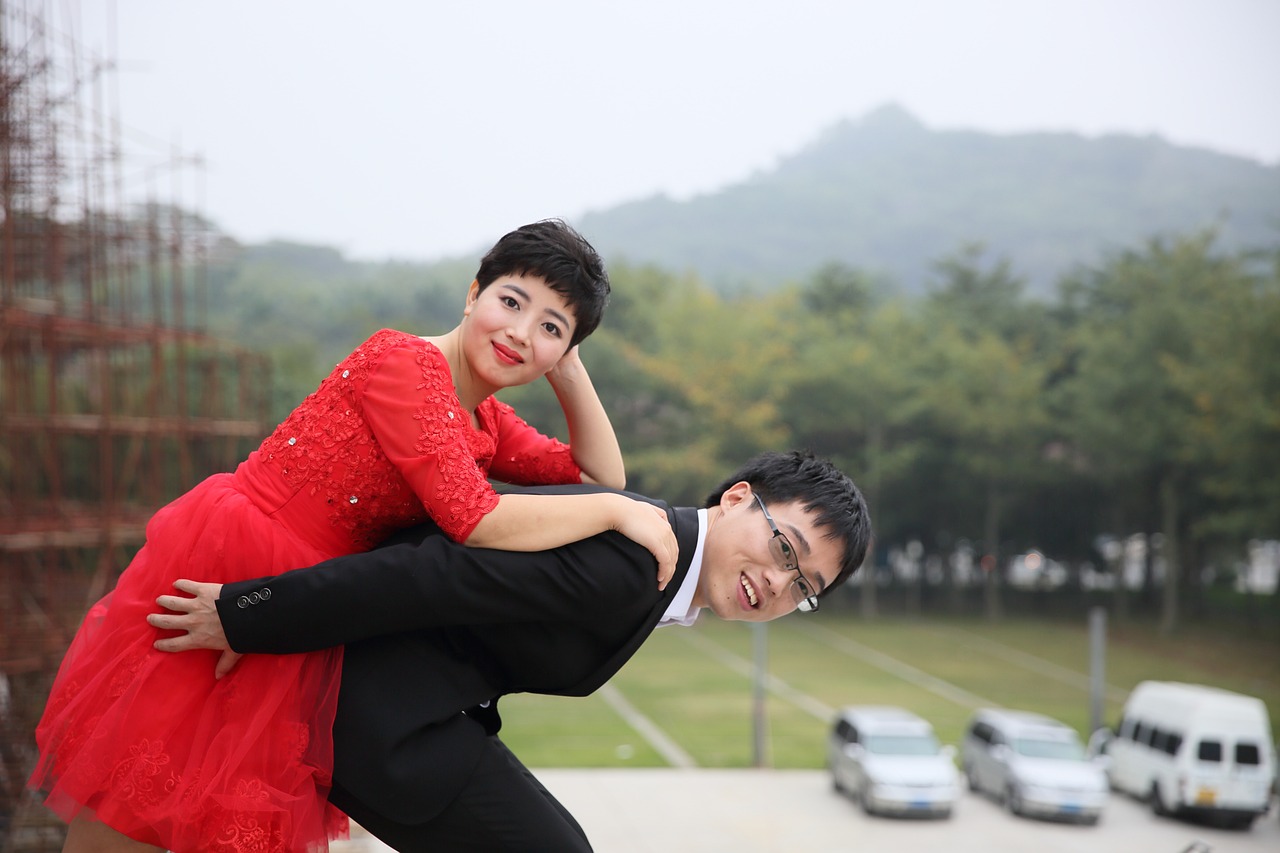 公安局副局长婚内出轨，被降为普通民警