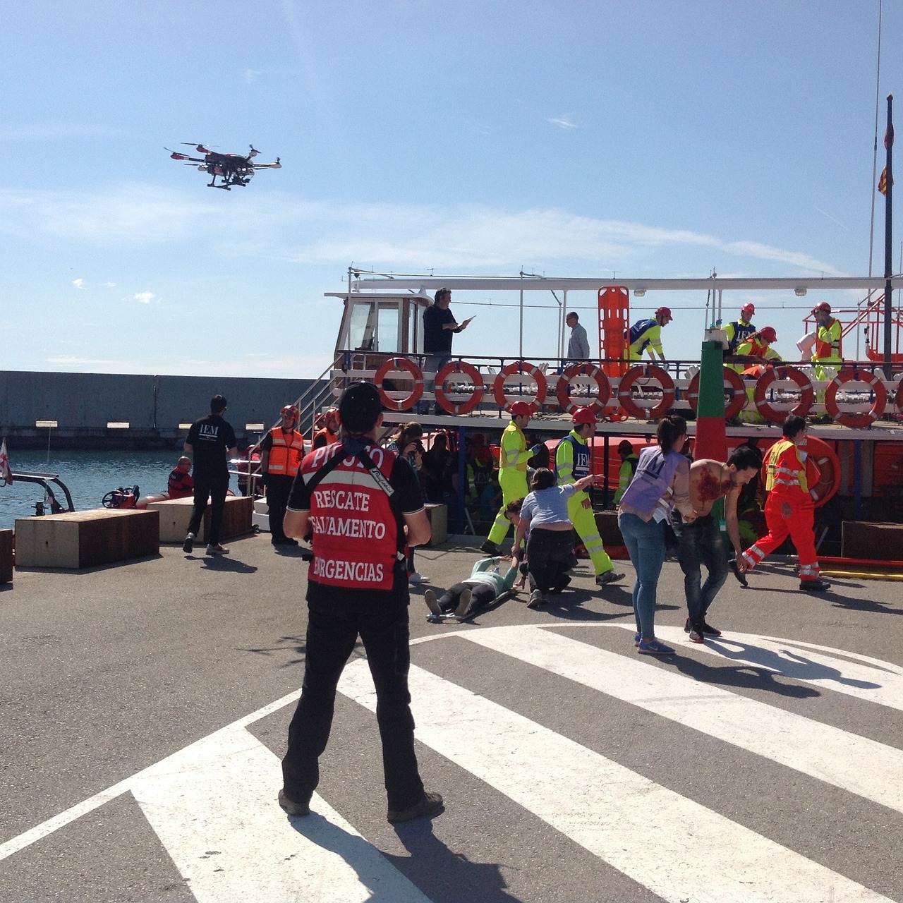 机场无人机干扰事件频发，航空安全再敲警钟