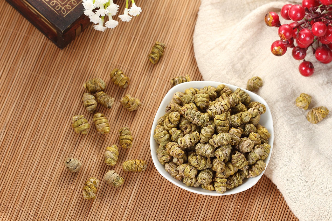 东方智慧，养生之道——探析食疗与保健的千年魅力