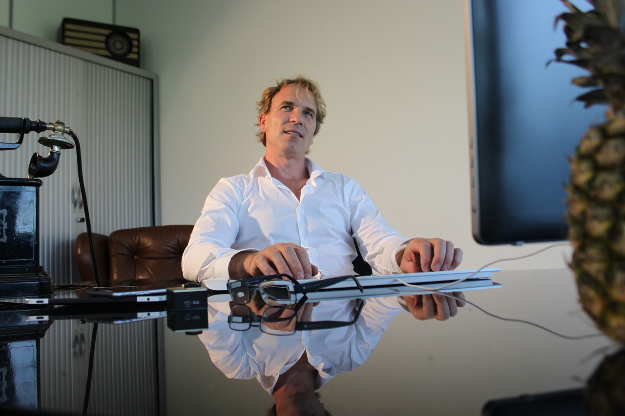 王毅打了两个电话 有些话意味深长