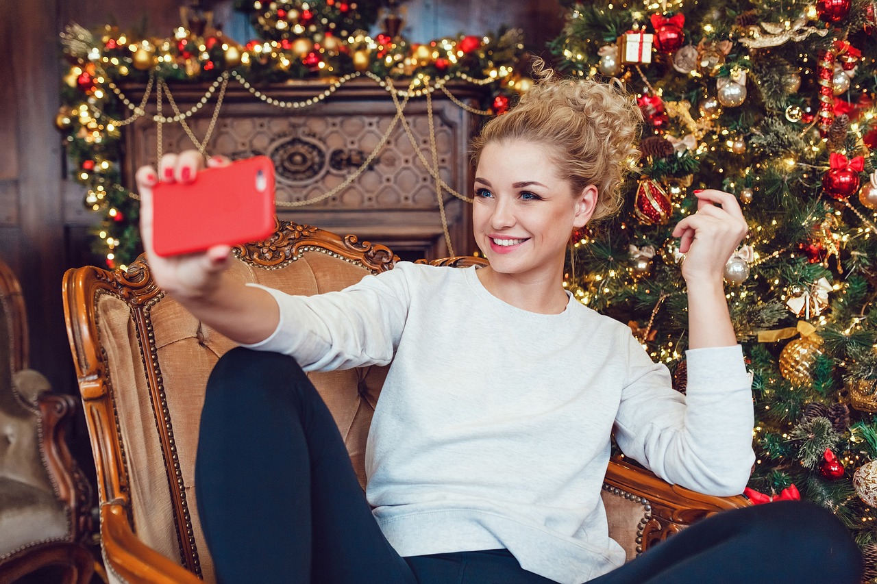 揭秘谢依霖，从综艺女神到跨界人生，她的独特魅力与成长之路