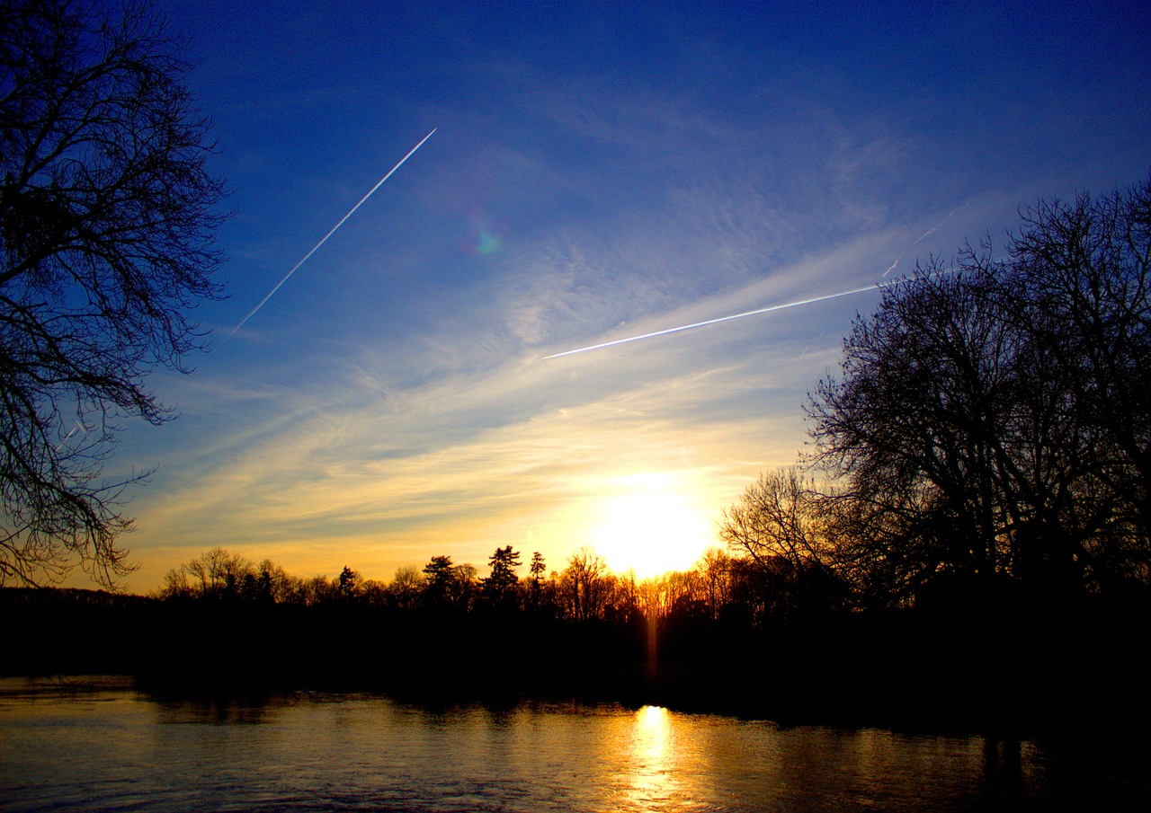 夏至，岁月的节气交响，寓言与传统的交织