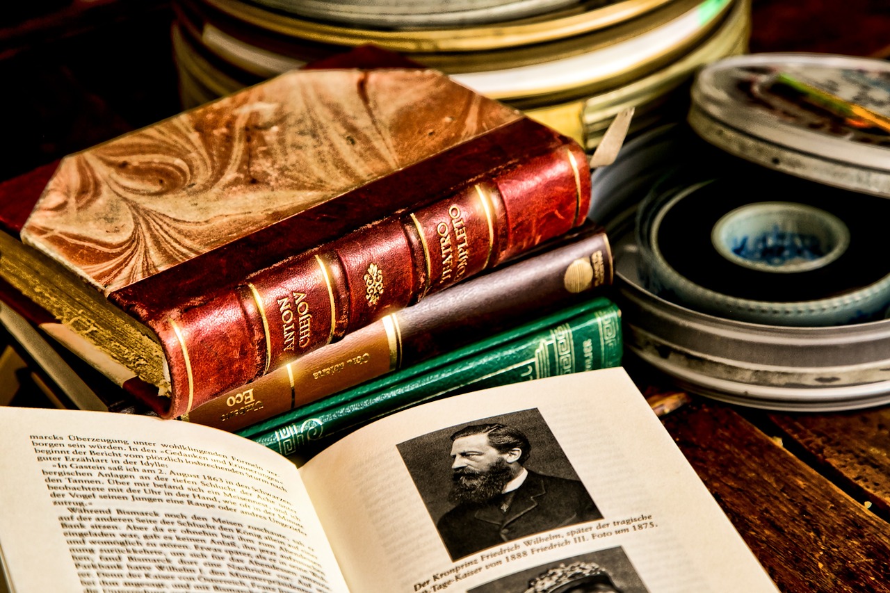 重阳节，传统佳节的法律地位与文化内涵探讨