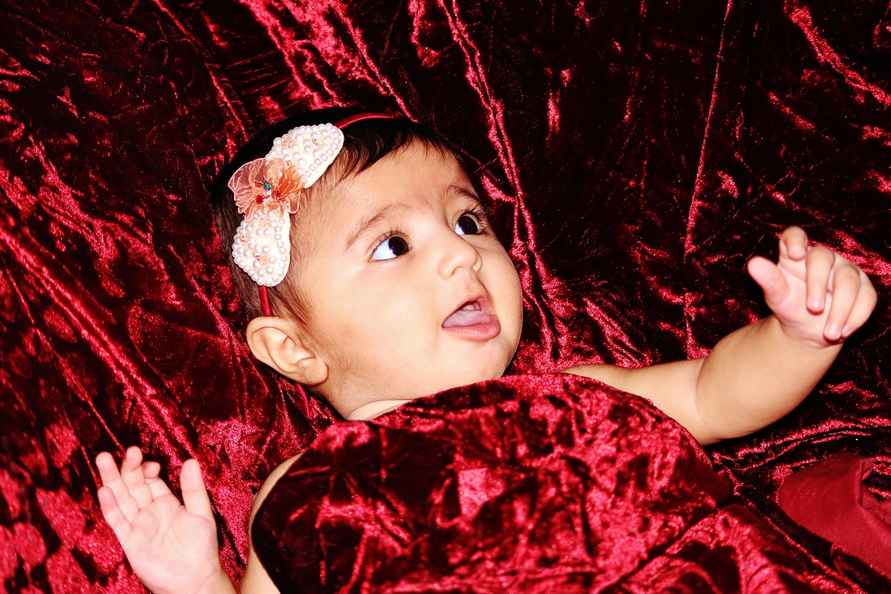 萌力全开，探秘那些令人爱不释手的甜美女孩名字