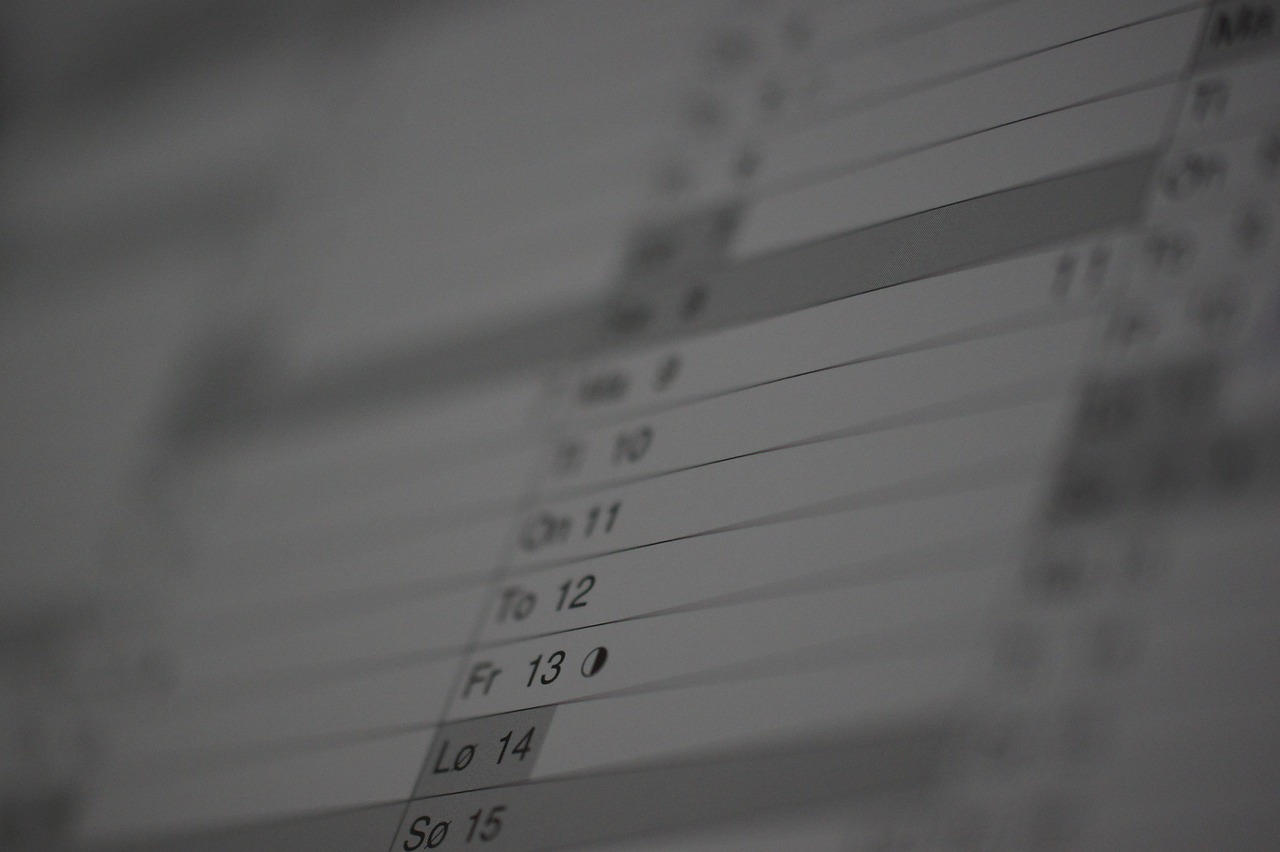 时光印记，珍藏2018，重温岁月的温度——揭秘独特的纸质日历艺术