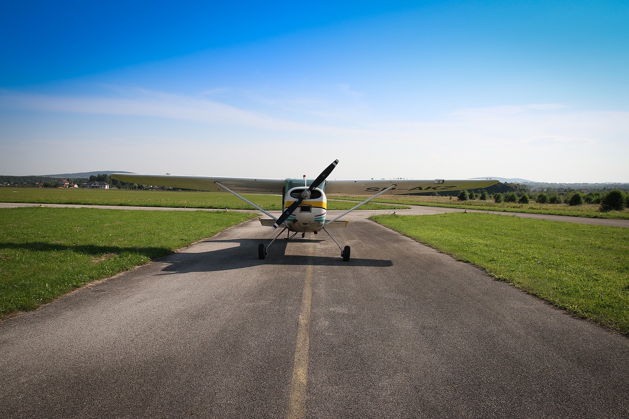 揭秘MU2165，探索这架波音737-800的飞行之旅
