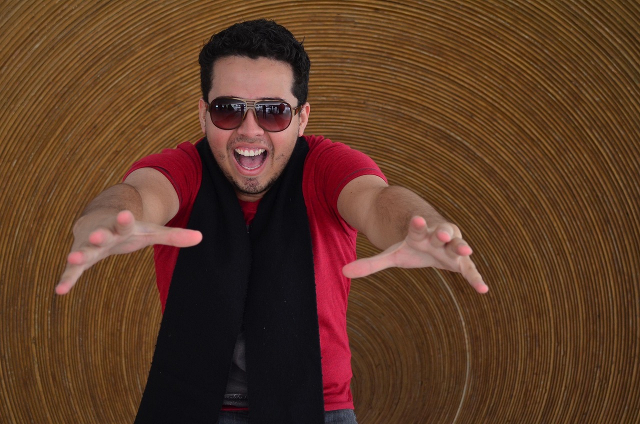 生活大爆炸第二季第十九集，女演员的魅力与科学怪才的碰撞