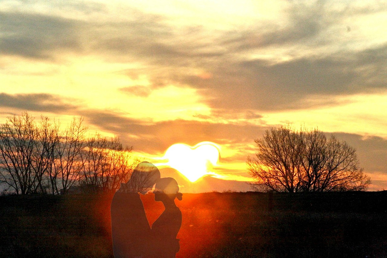 生活百般滋味，人生需要笑对，壁纸中的哲学与生活态度