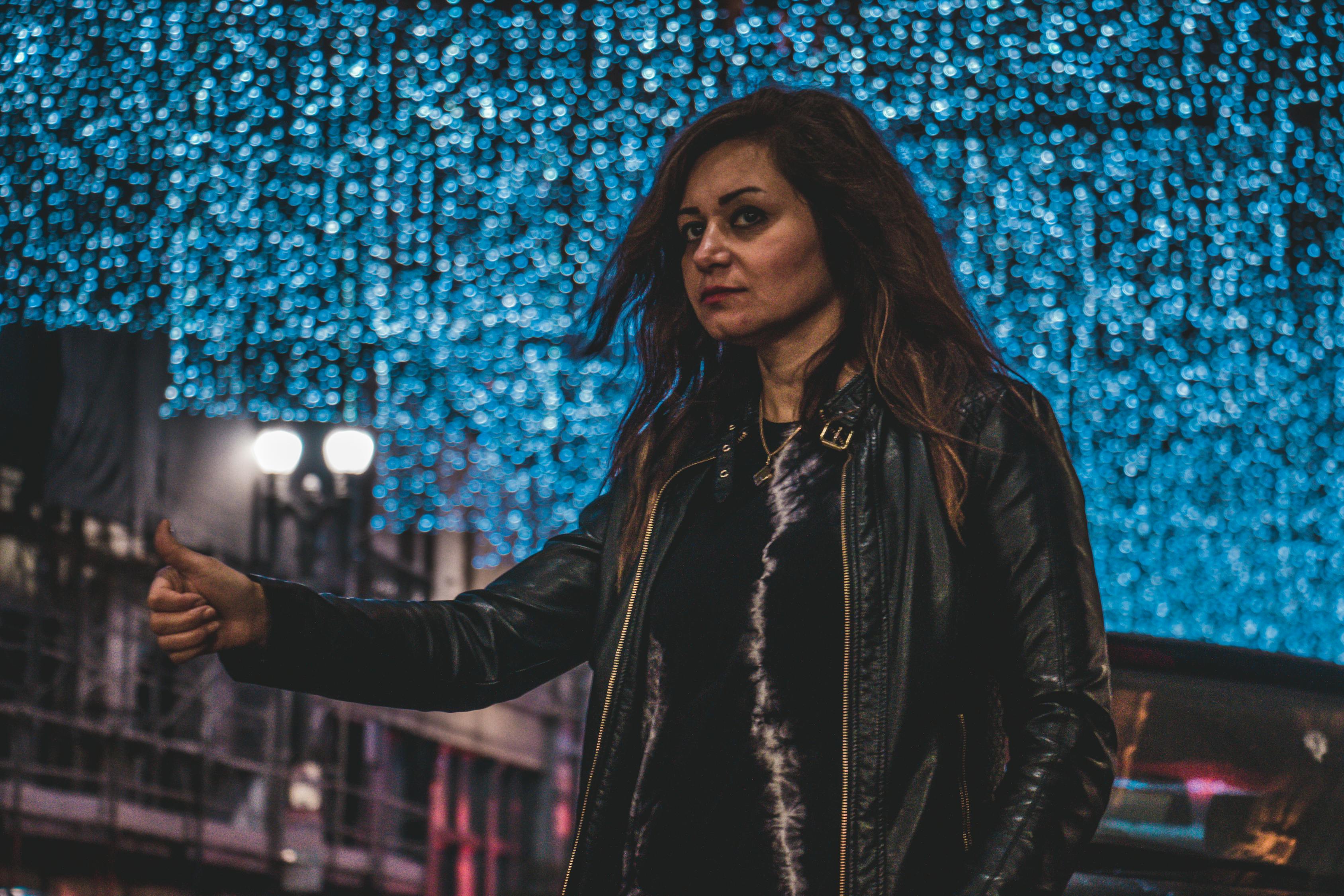 Unlocking Wisdom:The Art of Summarizing Experiences in English