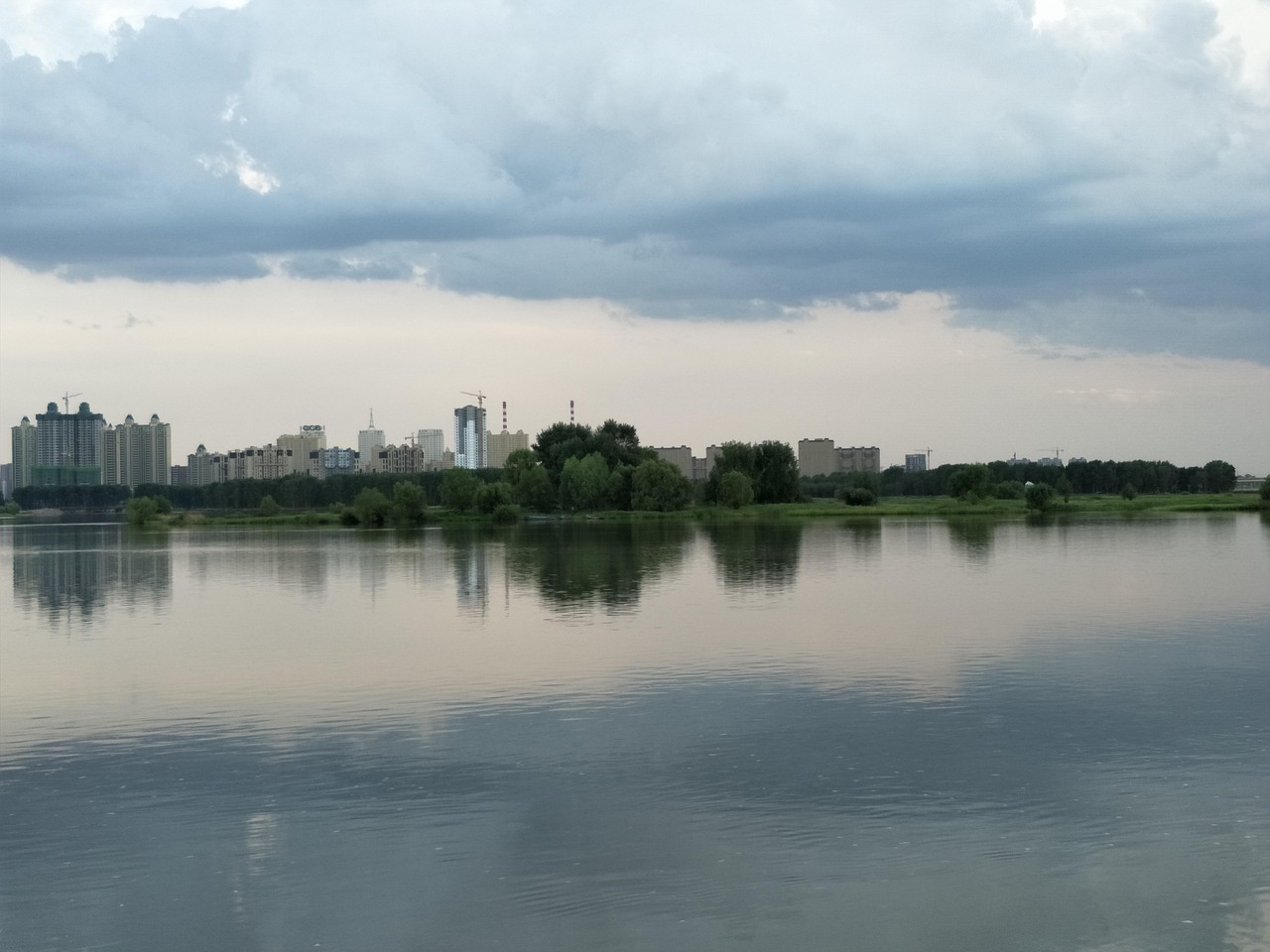 随遇而安，在变幻莫测的世界中寻找内心的宁静